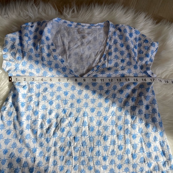 Lilly Pulitzer Etta Toe to Toe Turtle Tee - Picture 8 of 10